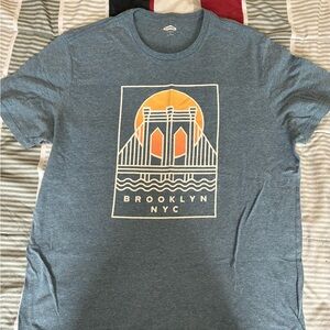 Old Navy Brooklyn Bridge Graphic Tee - Heather Blue